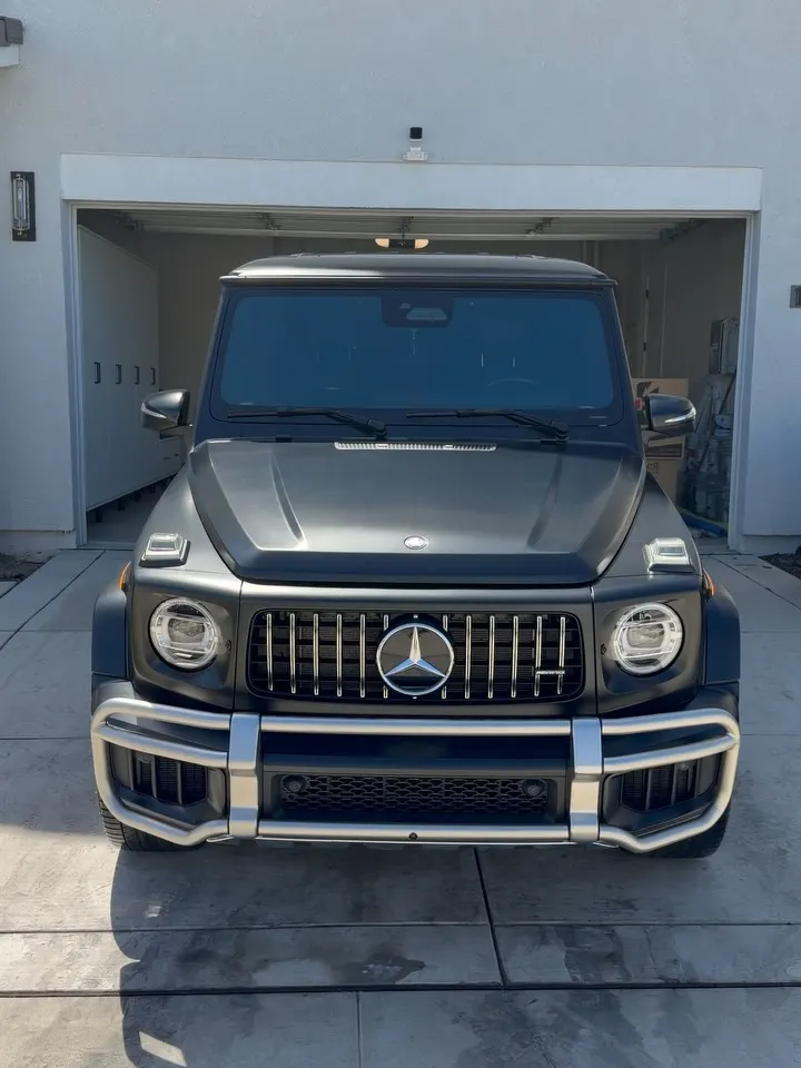 Detailed car photographed by Mud Details